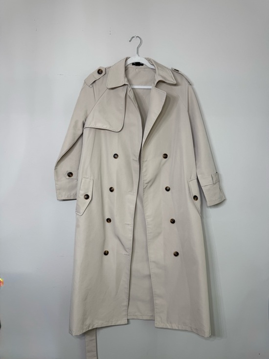 PrettyLittleThing Double Breasted Long Trench Coat in Cream - Picture 2 of 3